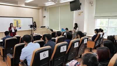 114學年度全校英語朗讀比賽照片-10