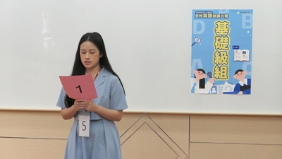 114學年度全校英語朗讀比賽照片-13