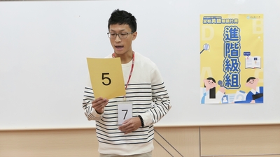 114學年度全校英語朗讀比賽照片-25