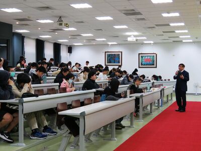 1141226_夏萬春老師演講 (4)