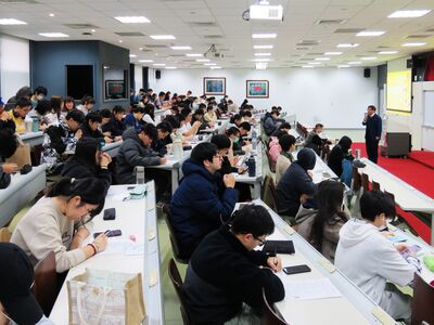 1141226_夏萬春老師演講 (3)