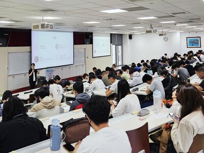 Ciwang Teyra老師演講 (5)