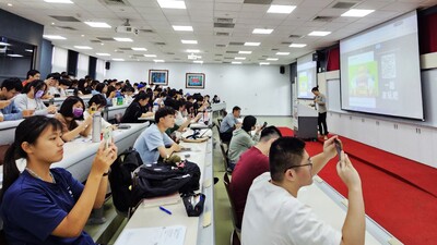 114-2通識講座邱茂恒老師 (4)
